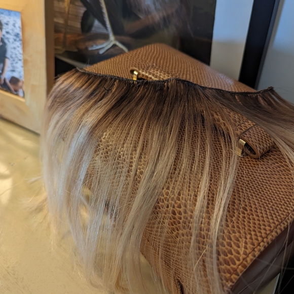 Hair extensions - Picture 7 of 13